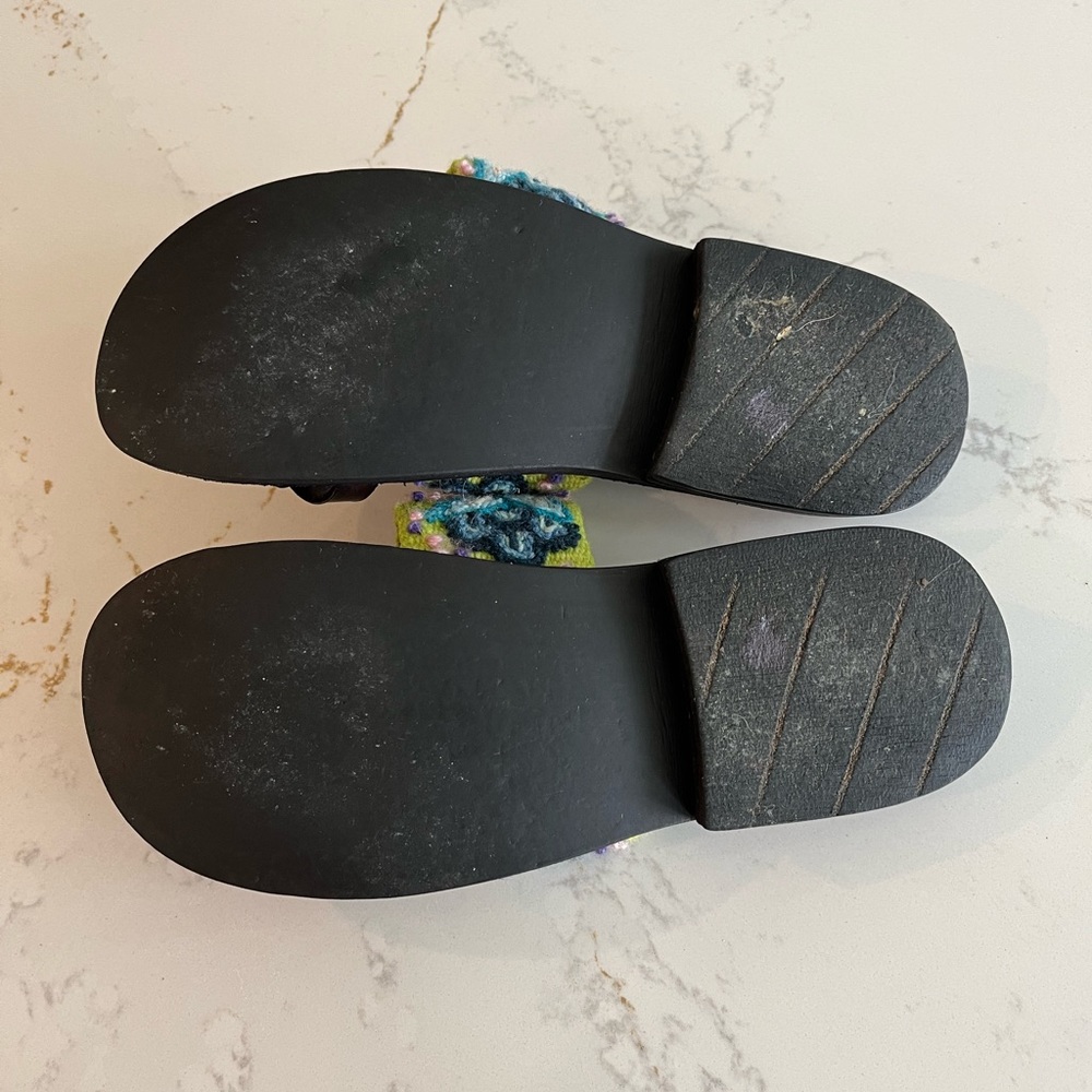 Leather & Floral Embroidered Slider Flip Flop Size 6 - Picture 4 of 7